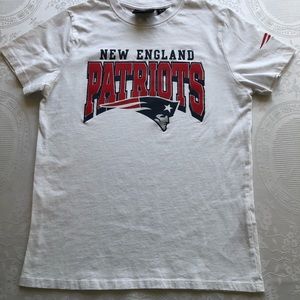 NFL Team Apparel Youth Boys Size 10-11 White New England PATRIOTS T-Shirt Jersey